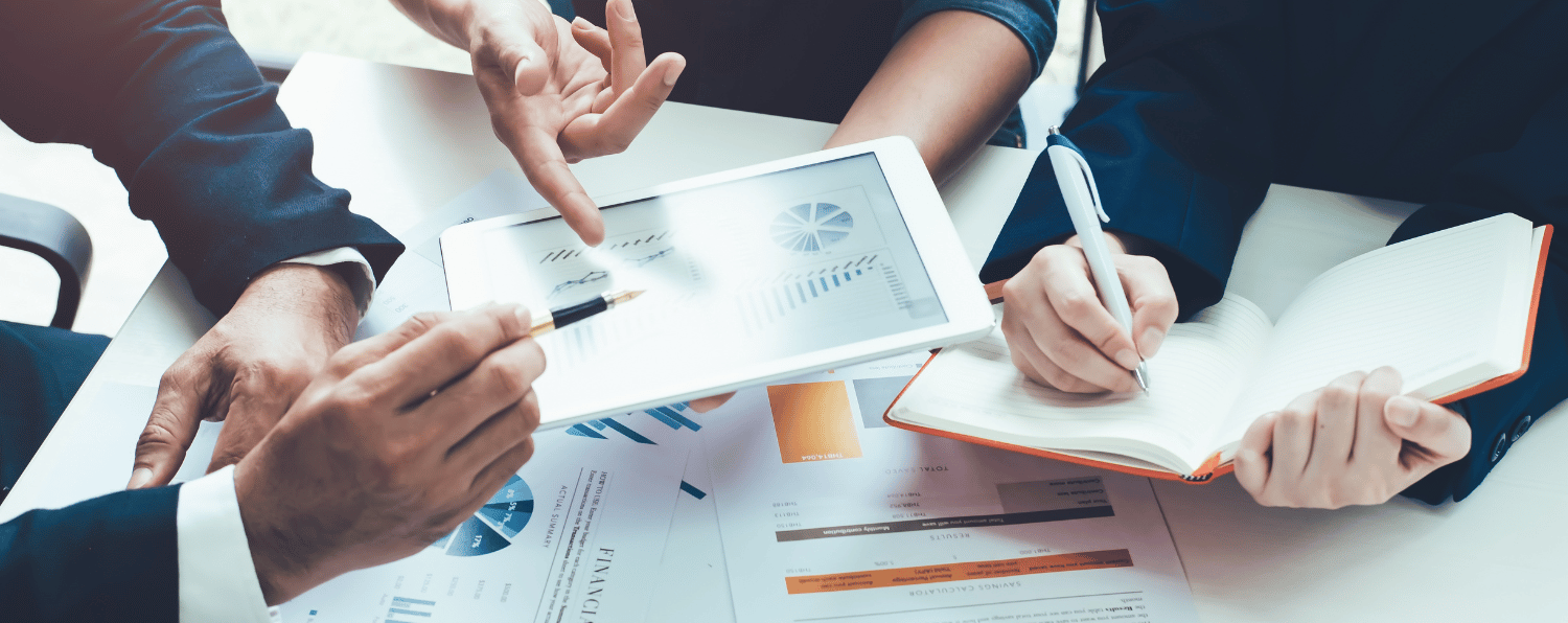 Business Team Selecting the Right Shopify Ecommerce Agency Partner.